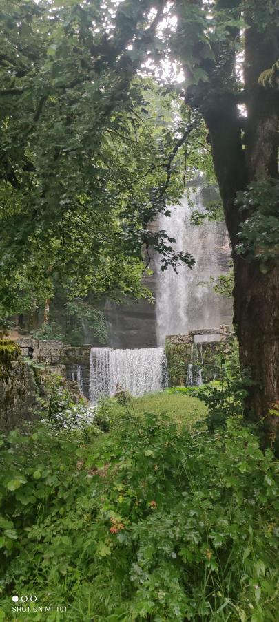Le Jura En Toutes Saisons Piscine, Spa, Location Vtt, Balades 2Cv, Climatisation Bonlieu 외부 사진